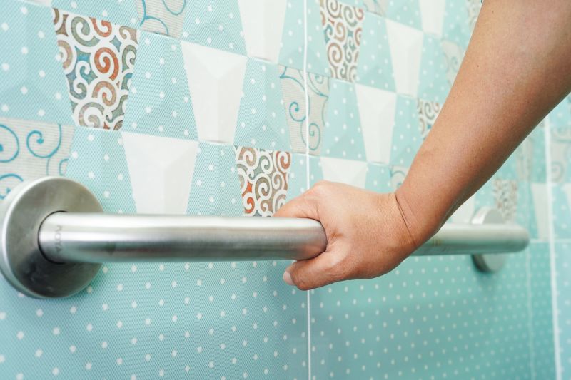 Level and Secure Fitting